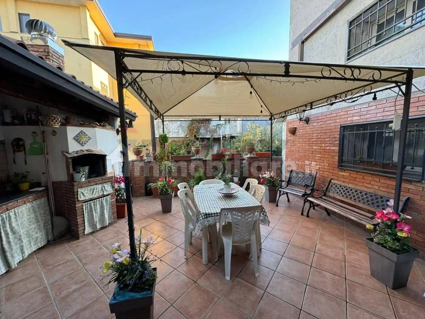 Casa indipendente in vendita a Gravina di Catania