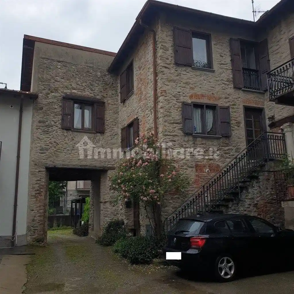 Casa indipendente in vendita a Como