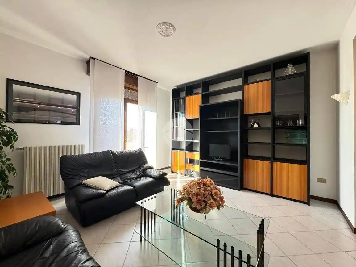 Appartamento in affitto a Curtatone