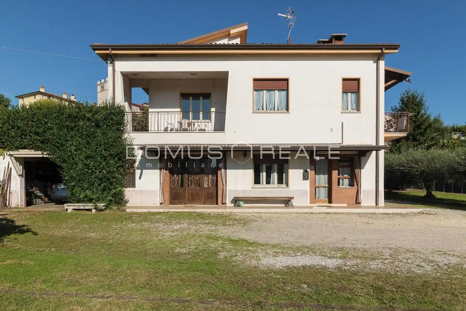 Villa in vendita a Castelnuovo del Garda