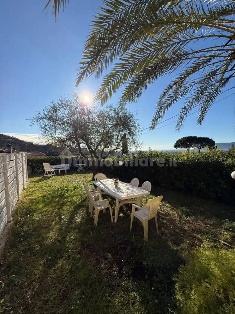 Villa in vendita a Castelnuovo Magra