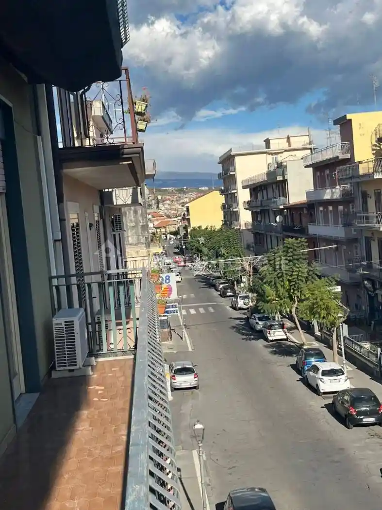 Appartamento in vendita a Aci Catena