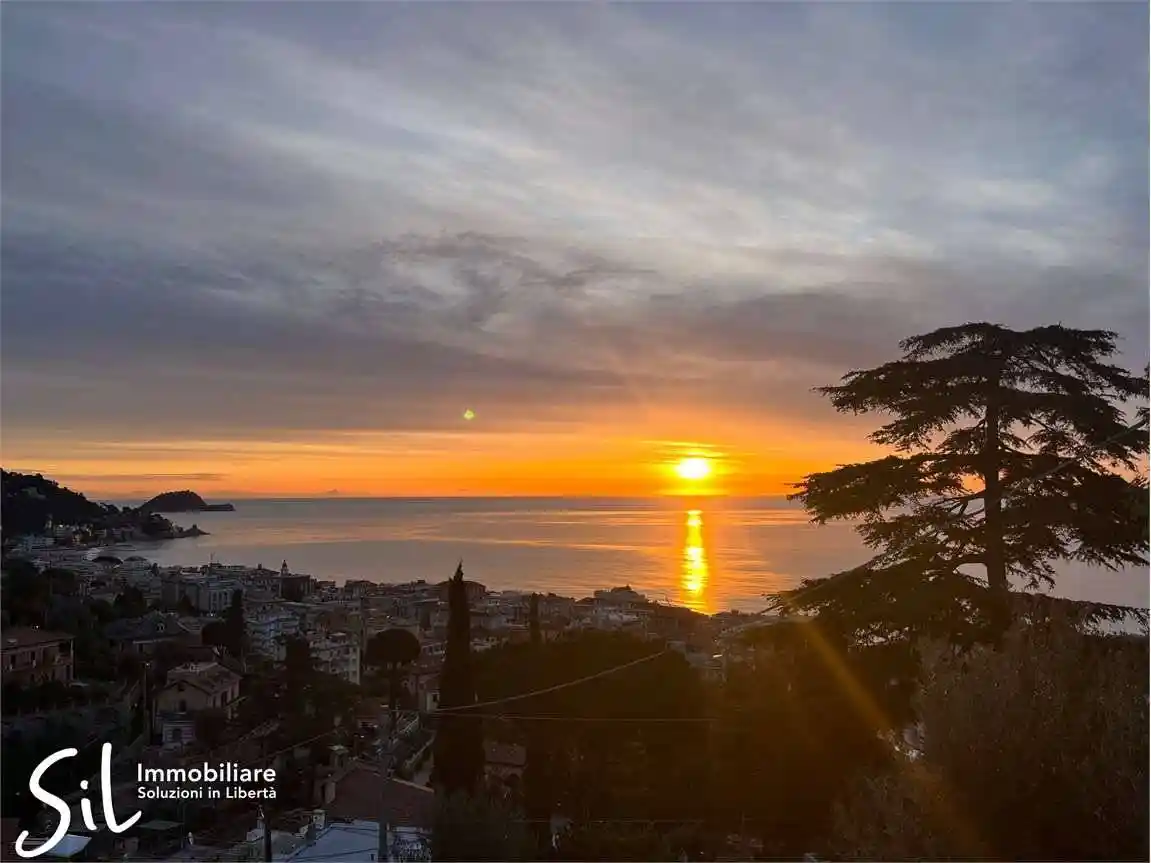 Appartamento in vendita a Alassio