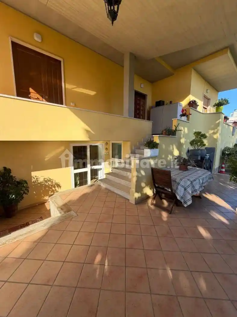 Villa in vendita a Cisterna di Latina