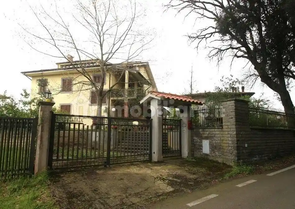 Villa in vendita a Marta
