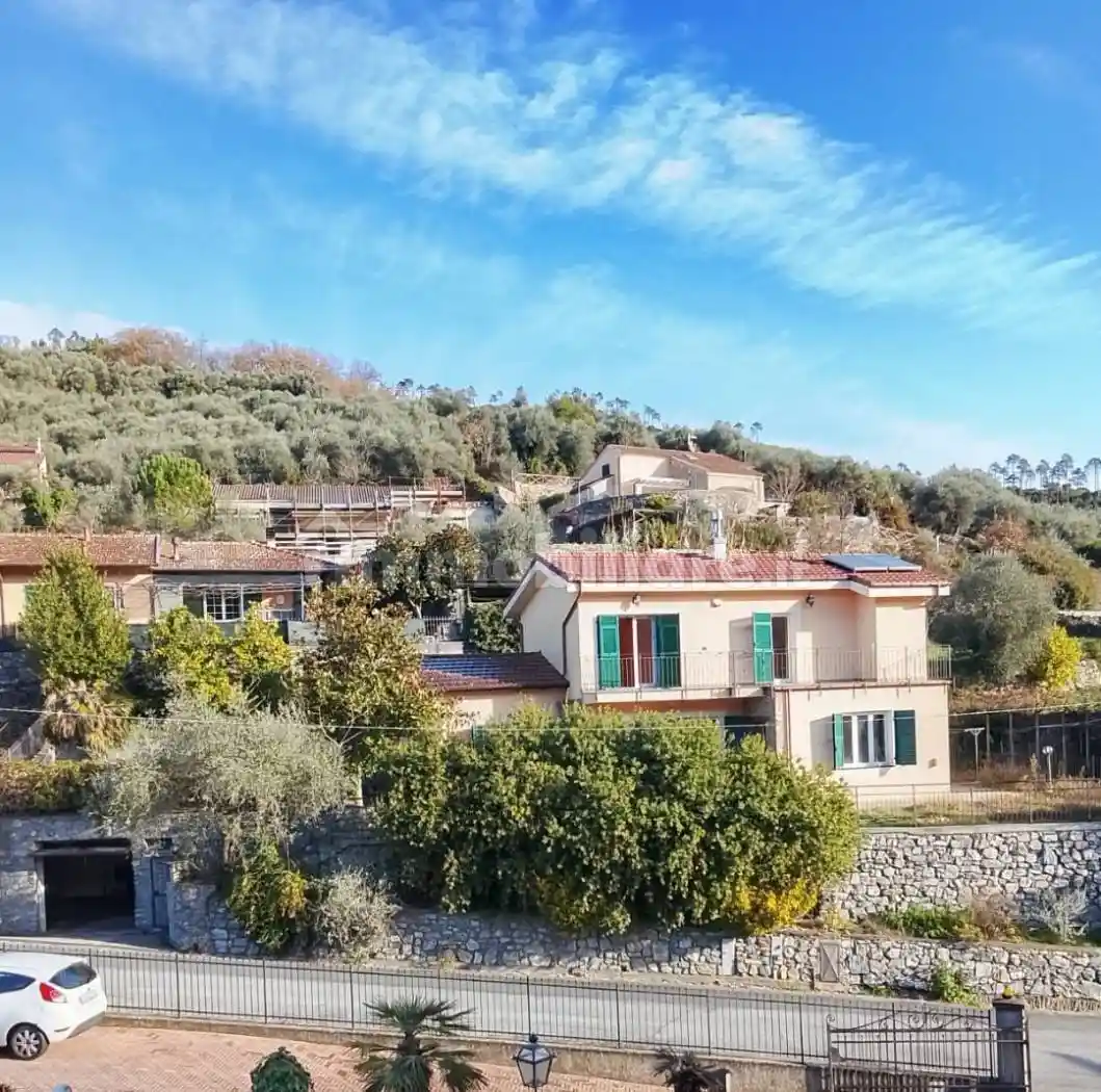 Villa in vendita a Garlenda