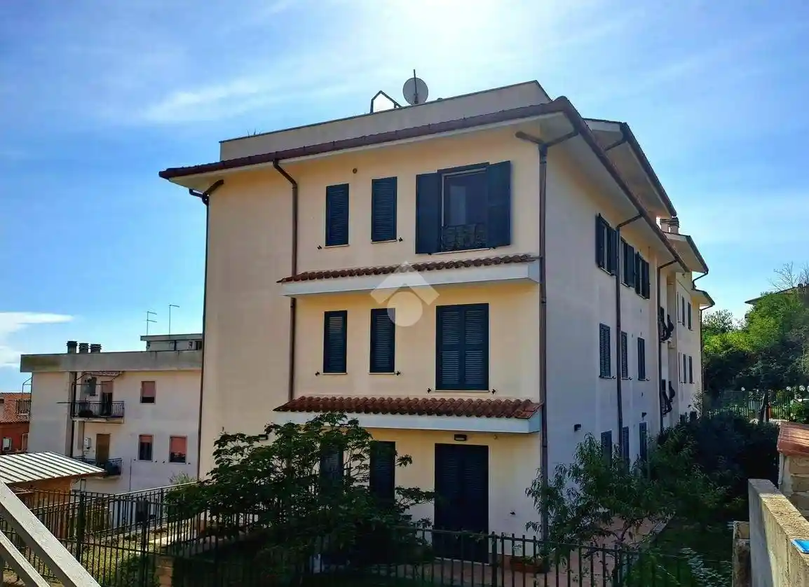 Appartamento in vendita a Rignano Flaminio