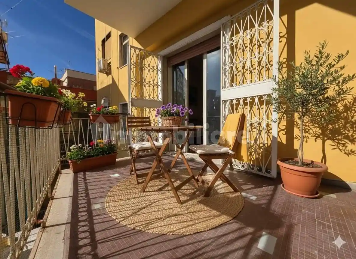 Appartamento in vendita a Napoli