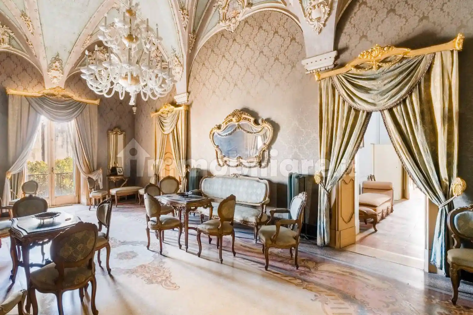 Palazzo - Edificio in vendita a Sogliano Cavour