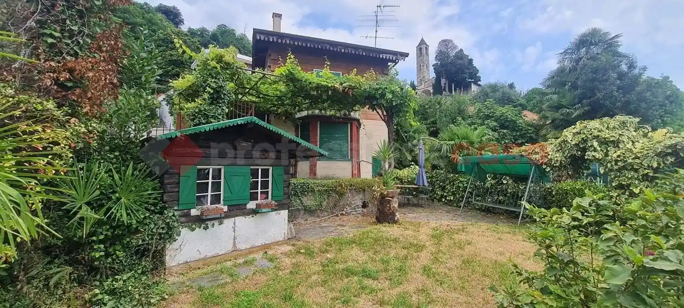 Villa in vendita a Belgirate