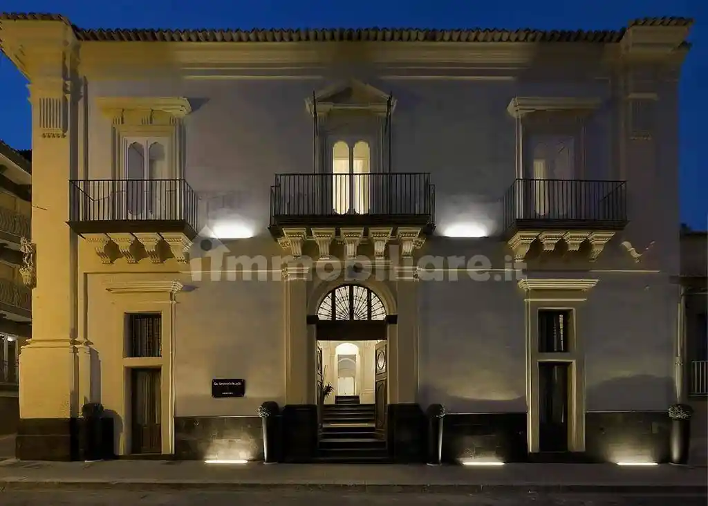 Palazzo - Edificio in vendita a Ragusa
