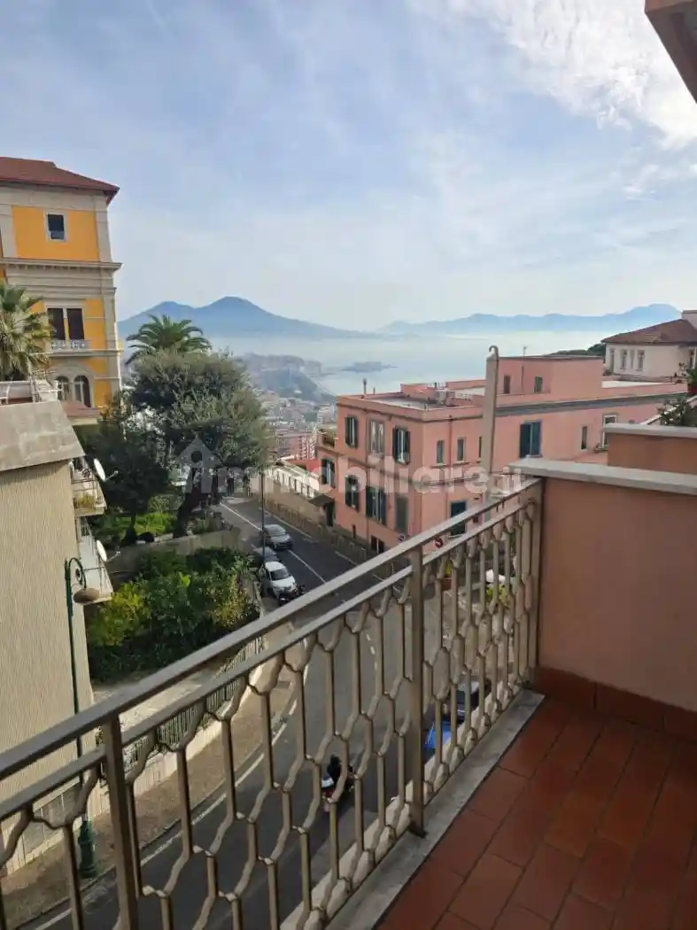 Appartamento in affitto a Napoli