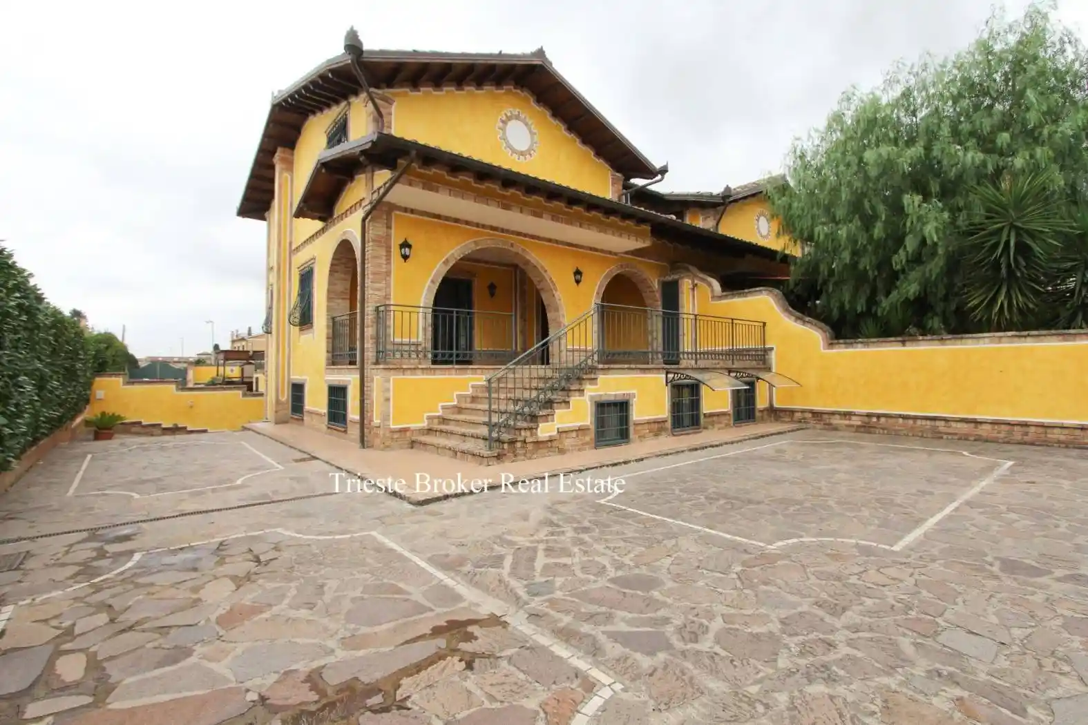 Villa in vendita a Anguillara Sabazia