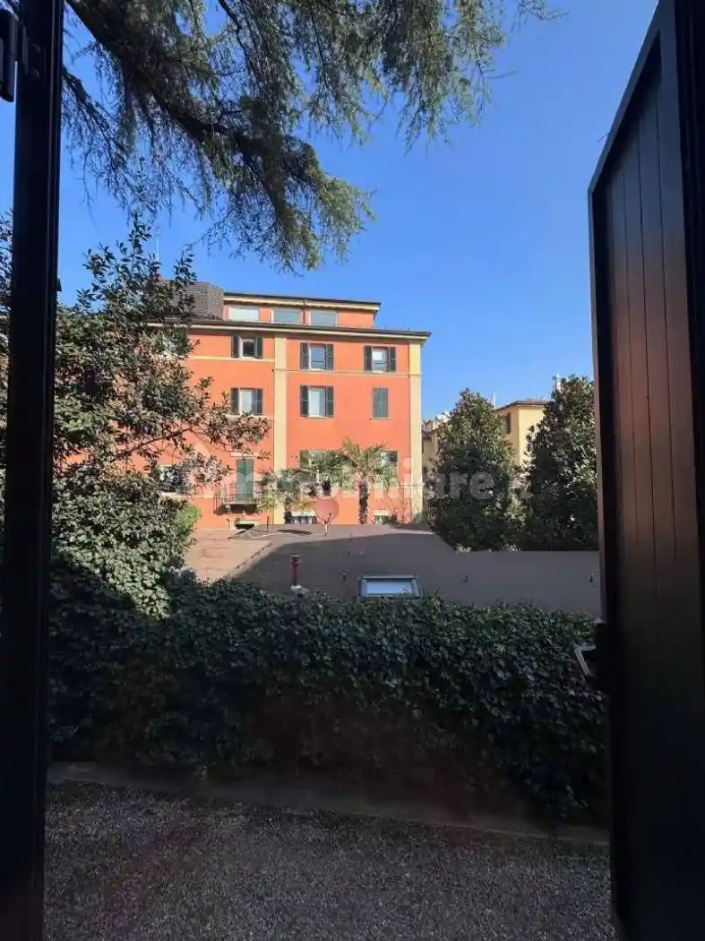 Appartamento in vendita a Bologna