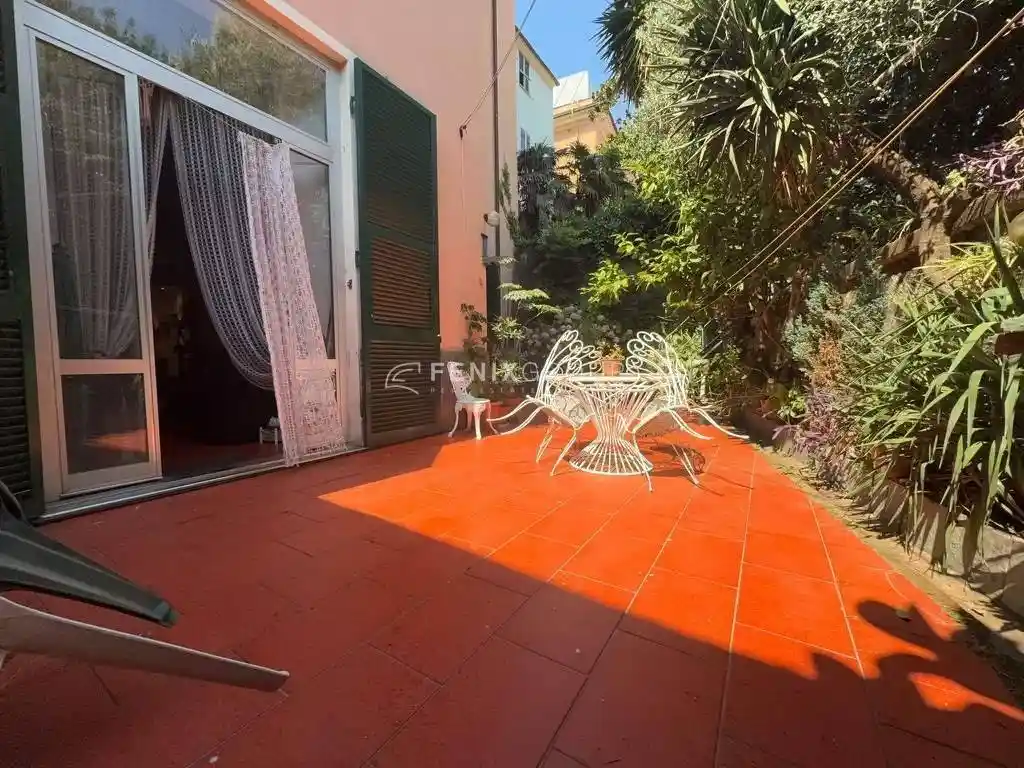 Appartamento in vendita a Genova