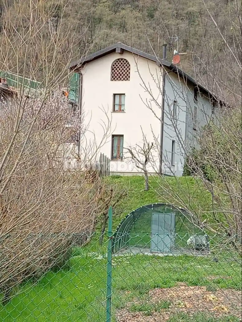 Rustico - Casale in affitto a Caslino d'Erba