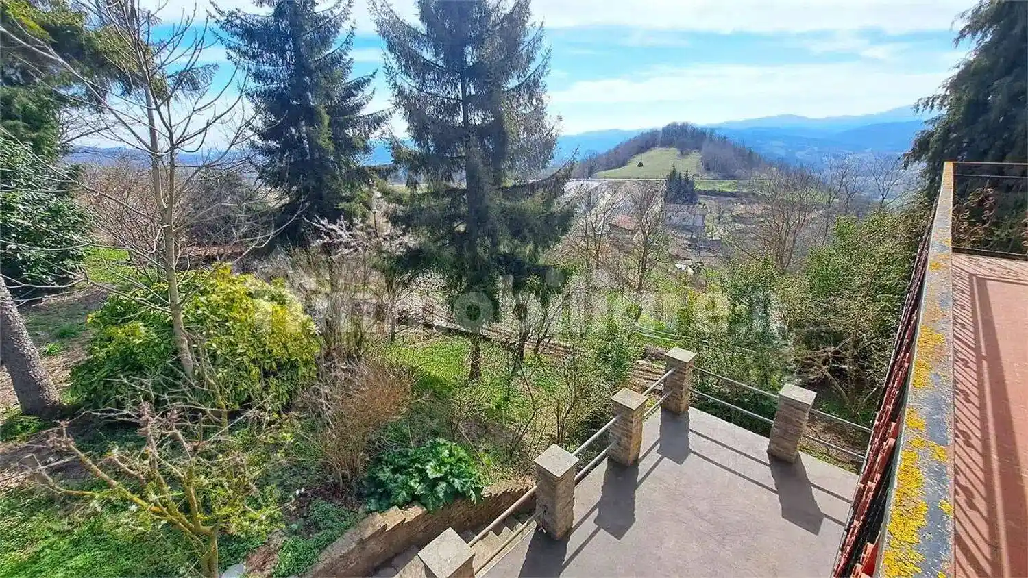 Villa in vendita a Mombarcaro