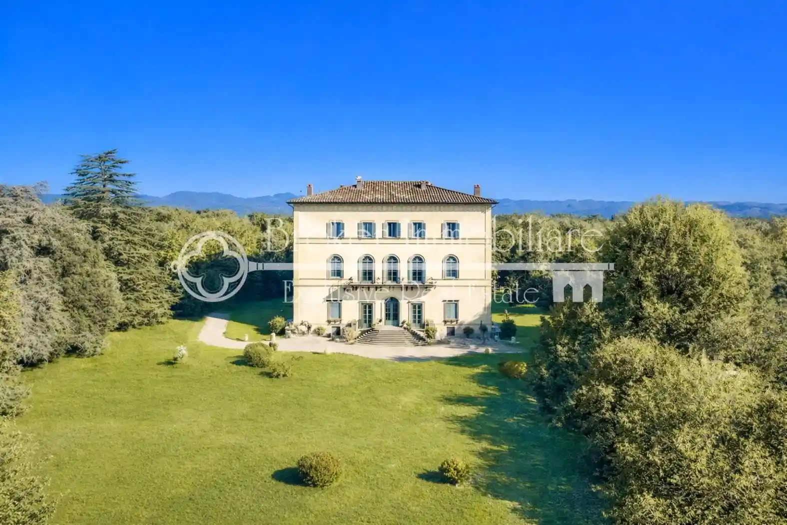 Villa in vendita a Lucca