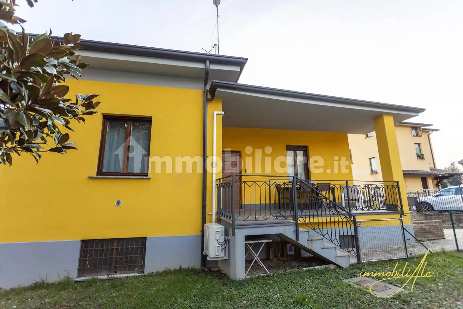 Villa in vendita a Besana in Brianza