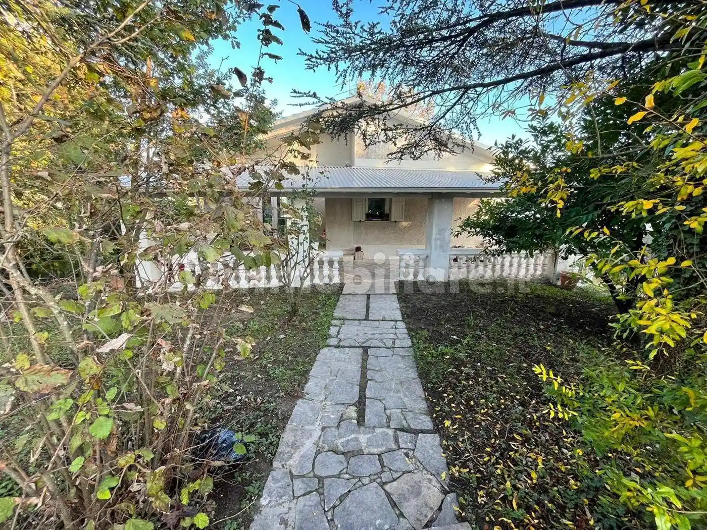 Villa in vendita a Viano