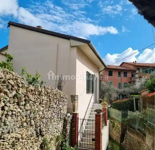 Casa indipendente in vendita a Lerici