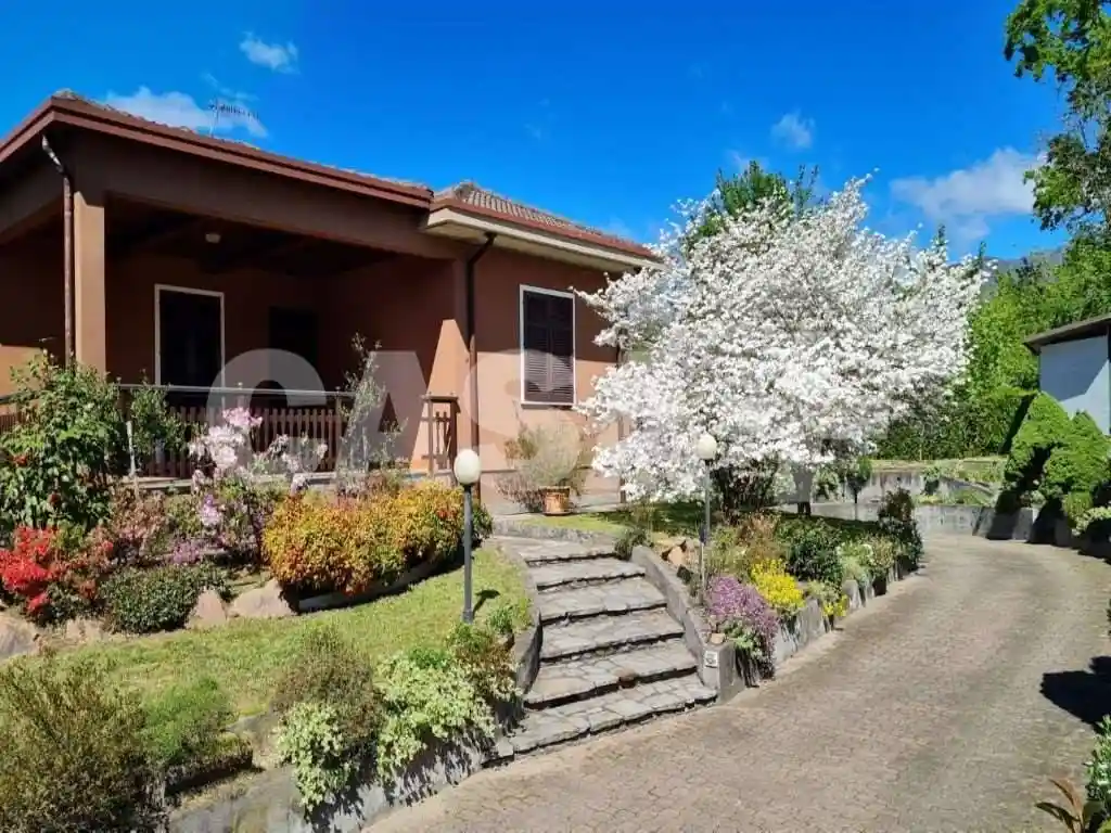 Appartamento in vendita a Varese