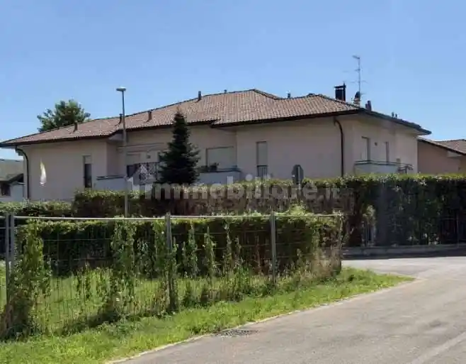 Appartamento in vendita a Dairago