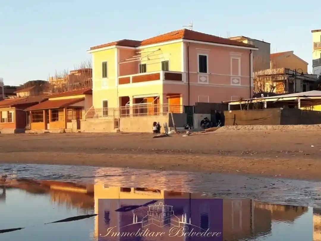 Villetta a schiera in vendita a Follonica