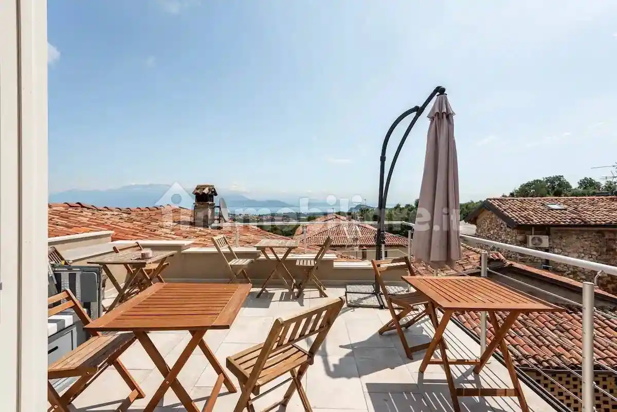 Casa indipendente in vendita a Puegnago sul Garda