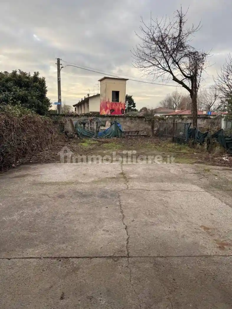 Rustico - Casale in vendita a Roncadelle