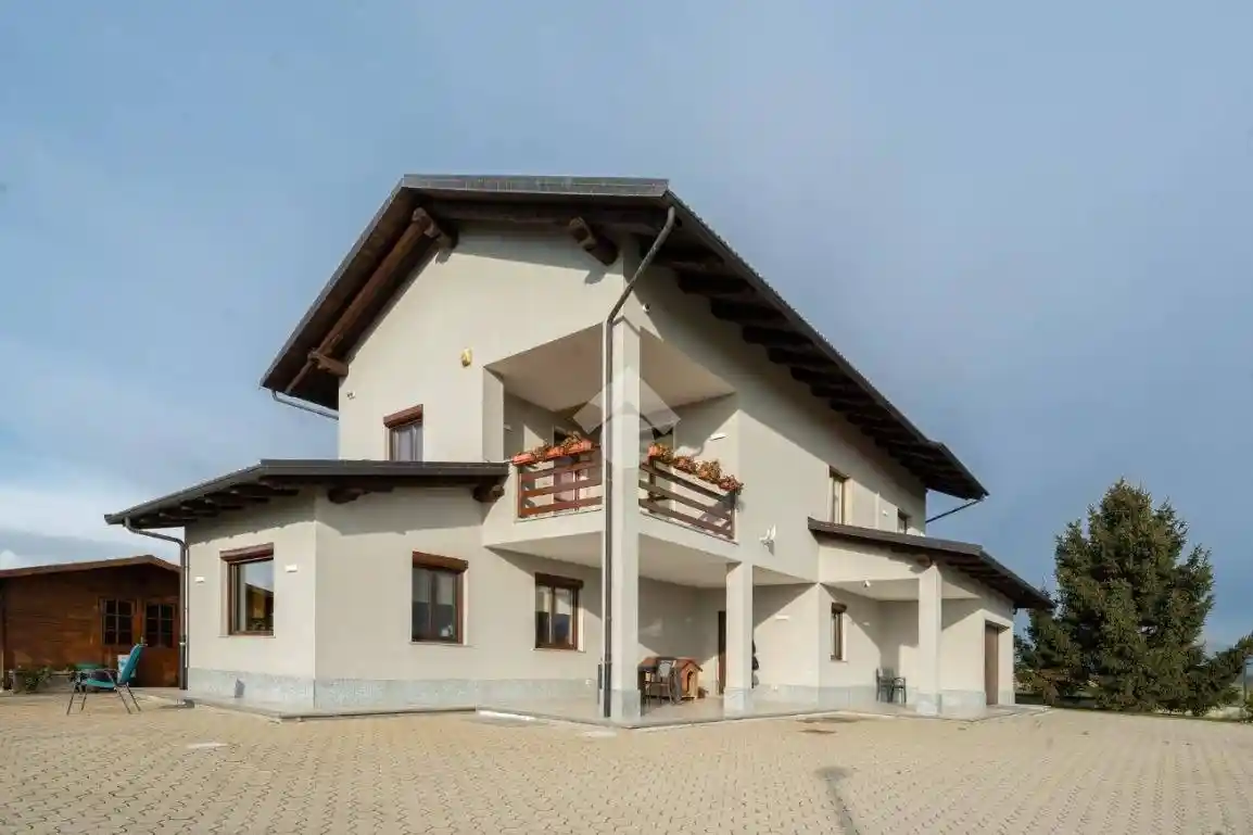 Villa in vendita a Caselle Torinese