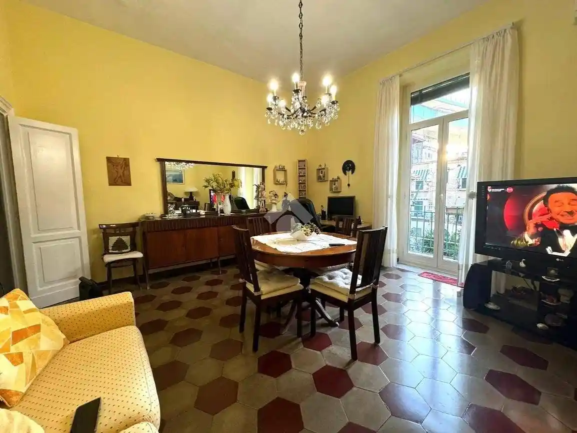 Appartamento in affitto a Napoli