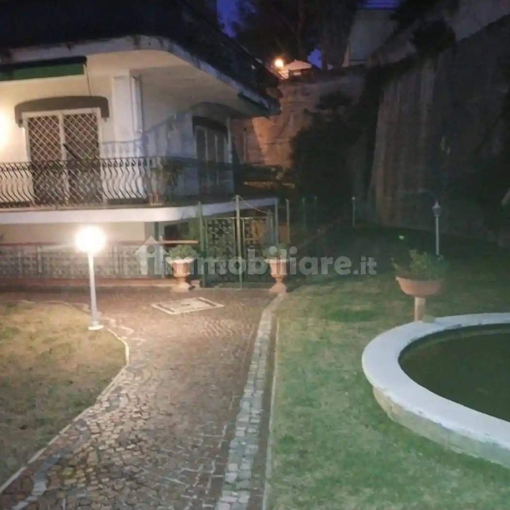 Appartamento in affitto a Pozzuoli