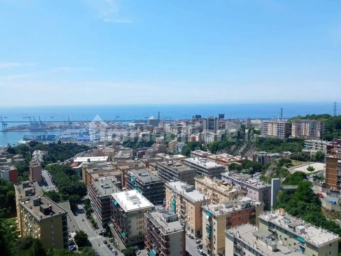 Appartamento in vendita a Genova