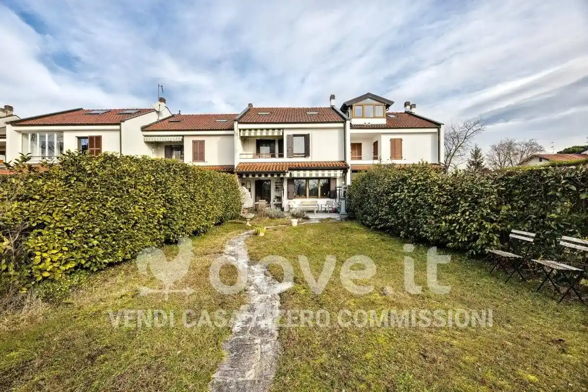 Villetta a schiera in vendita a Varese