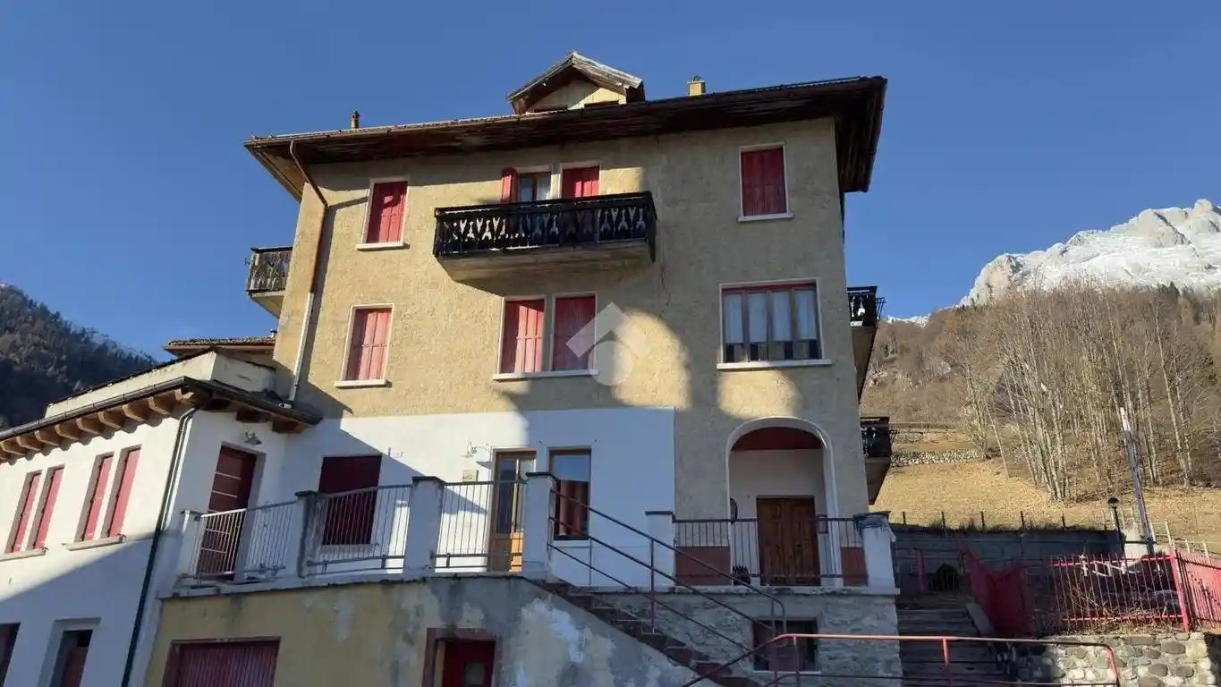 Appartamento in vendita a Voltago Agordino