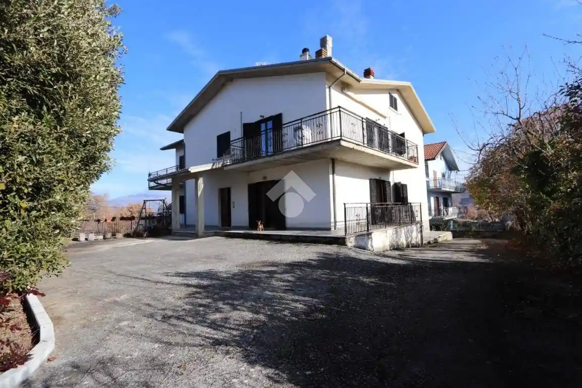Villa in vendita a L'Aquila