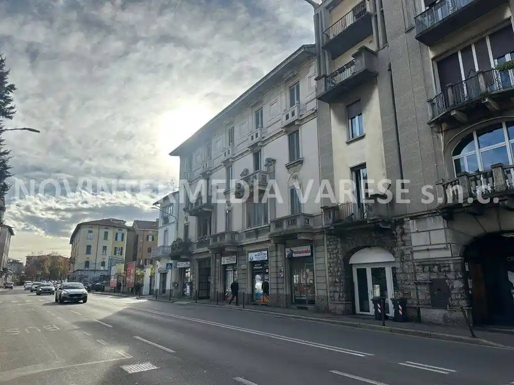 Appartamento in vendita a Varese