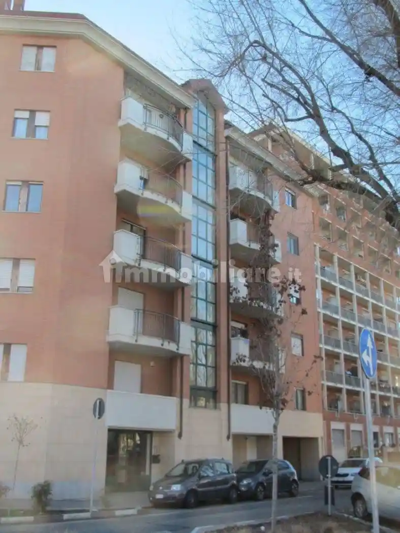 Palazzo - Edificio in vendita a Torino