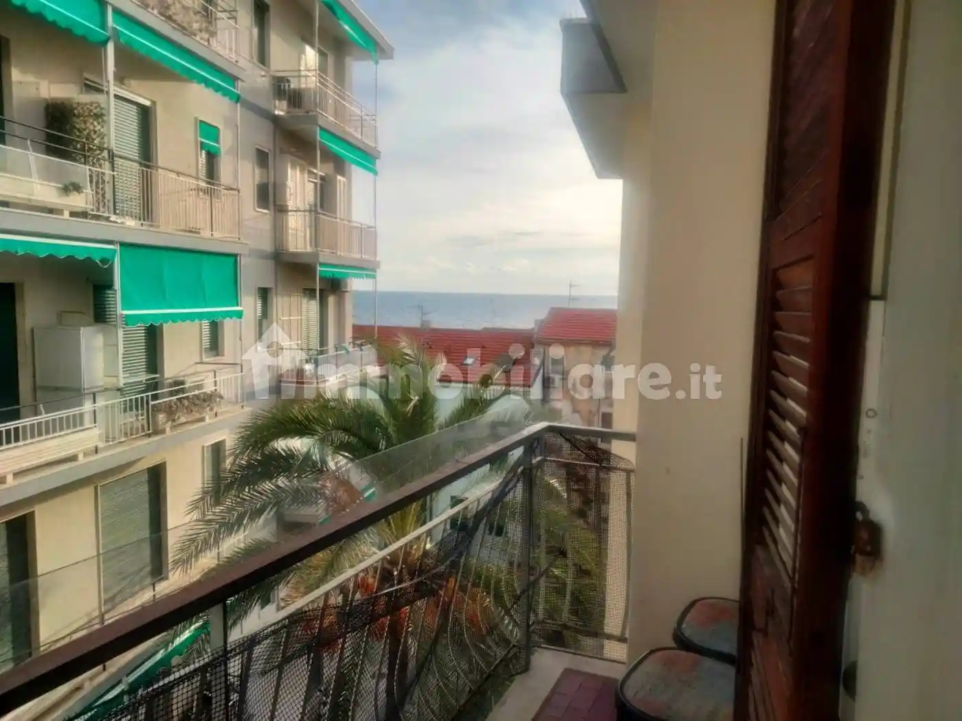 Palazzo - Edificio in affitto a Ospedaletti