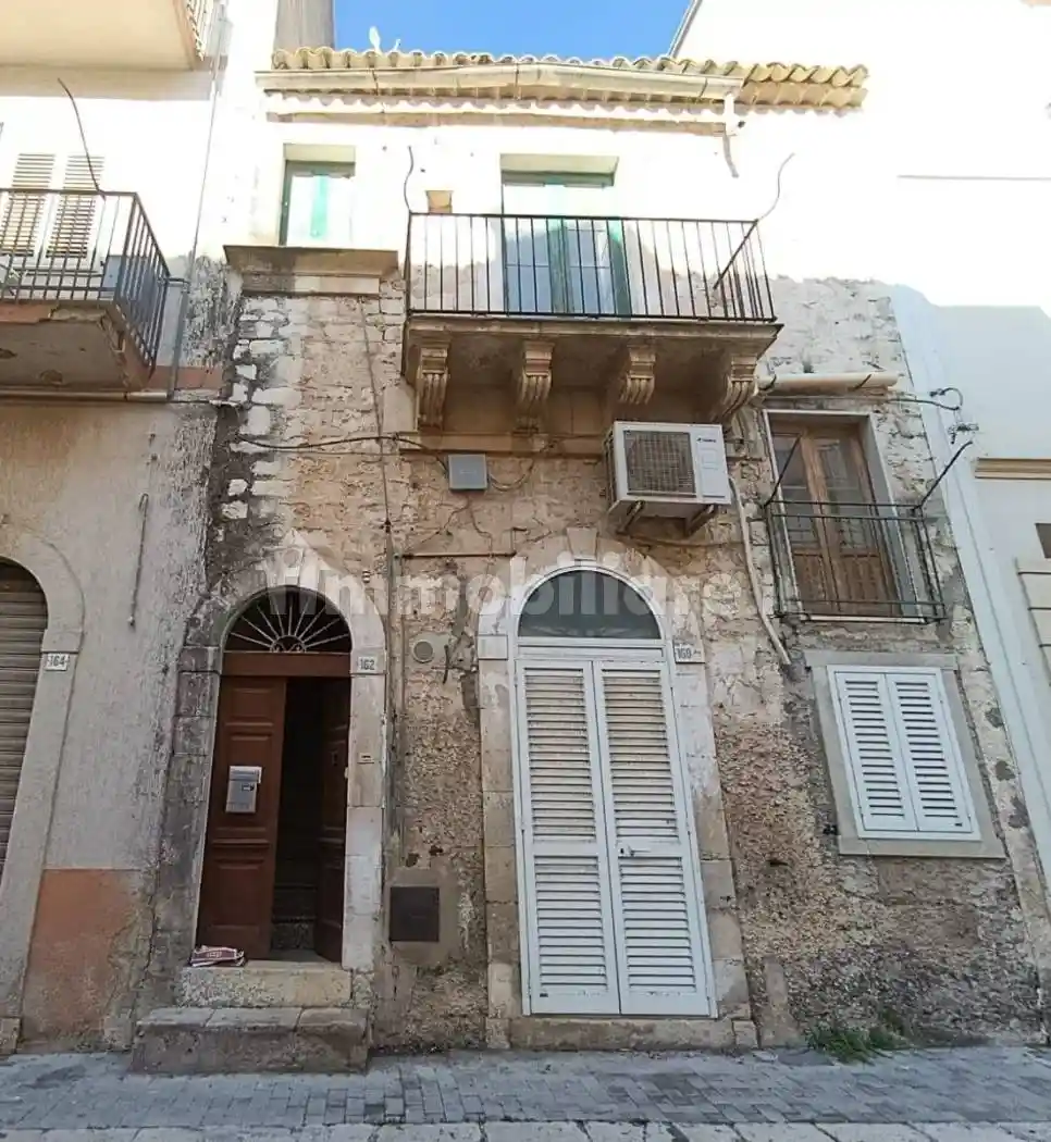 Casa indipendente in vendita a Scicli