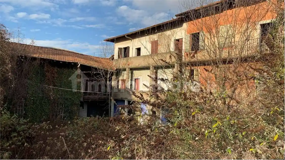 Rustico - Casale in vendita a Binago