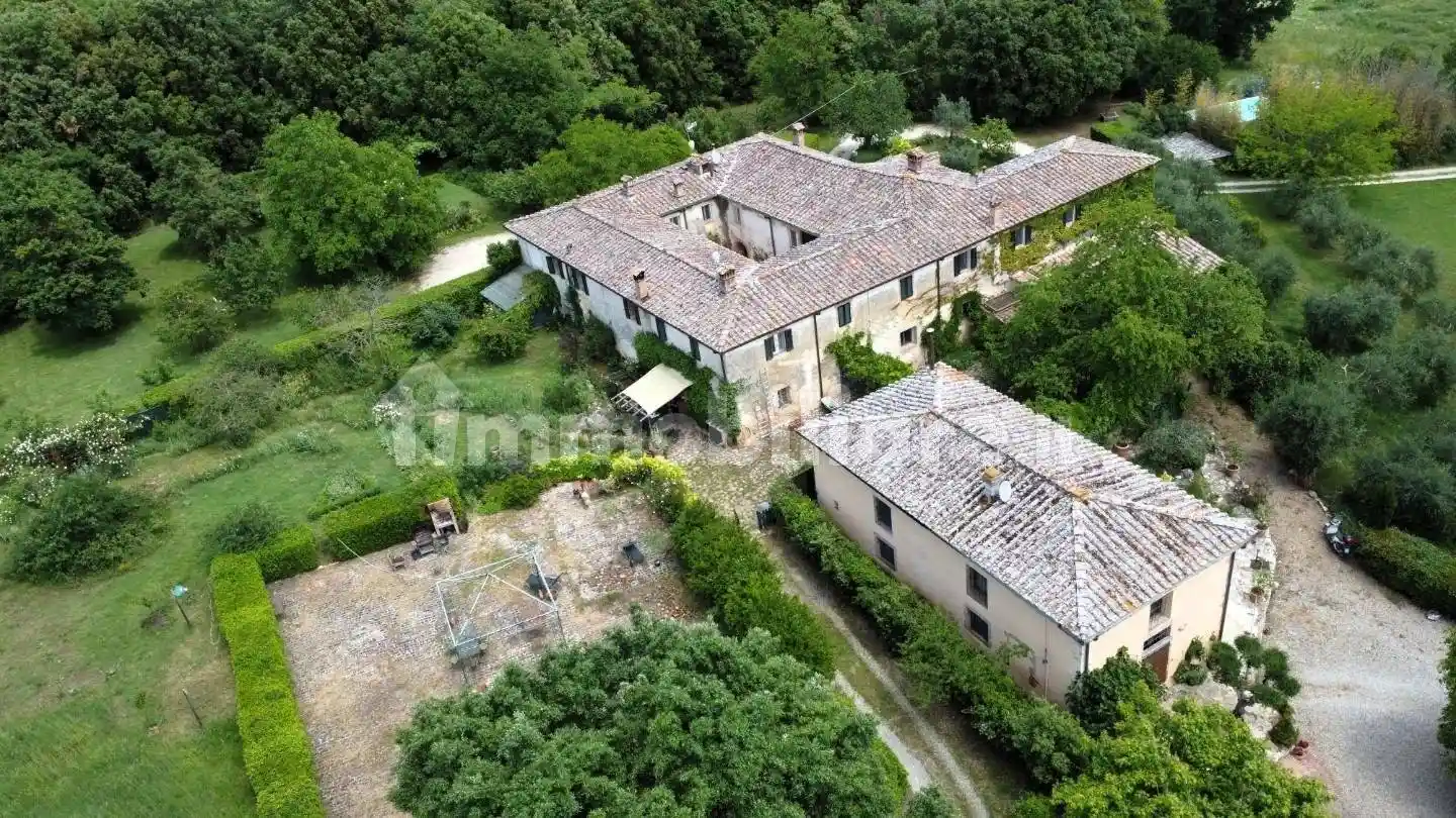 Casa indipendente in vendita a Siena