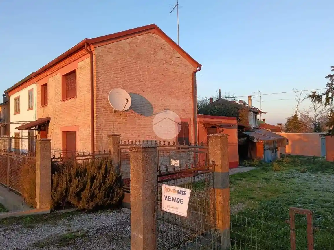 Casa indipendente in vendita a Ferrara