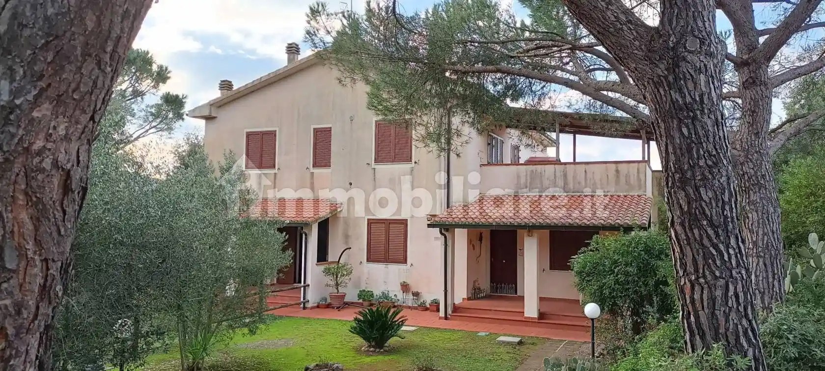 Villa in vendita a Magliano in Toscana