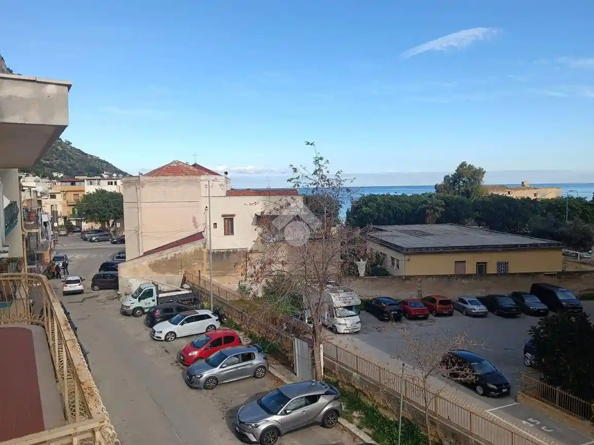 Appartamento in vendita a Palermo