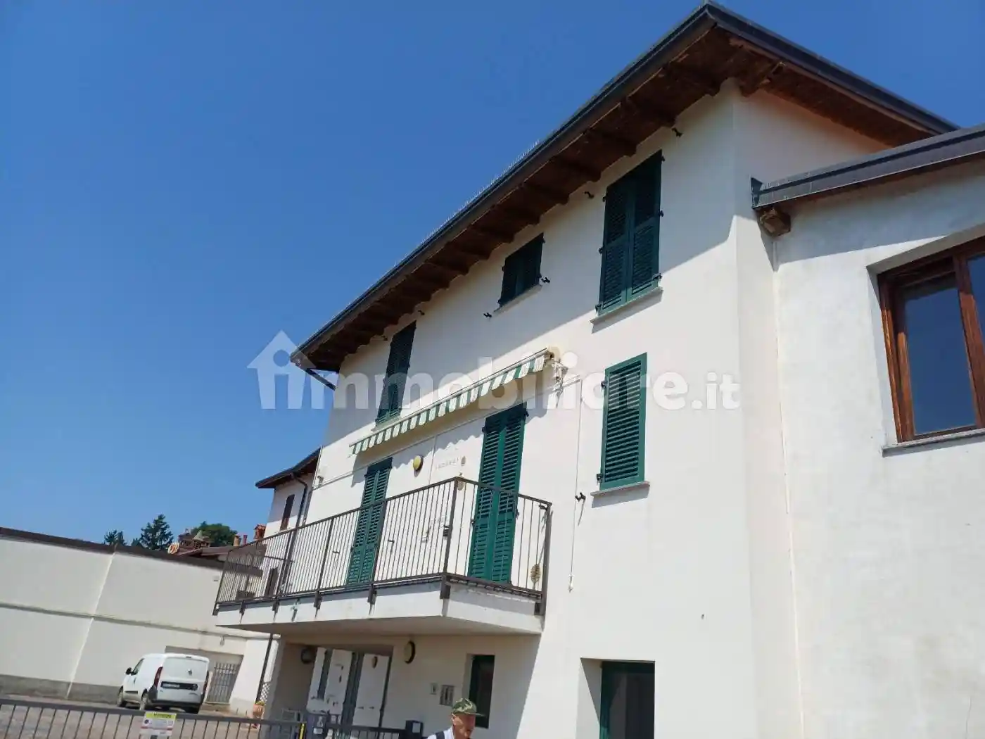 Appartamento in vendita a Costa Masnaga