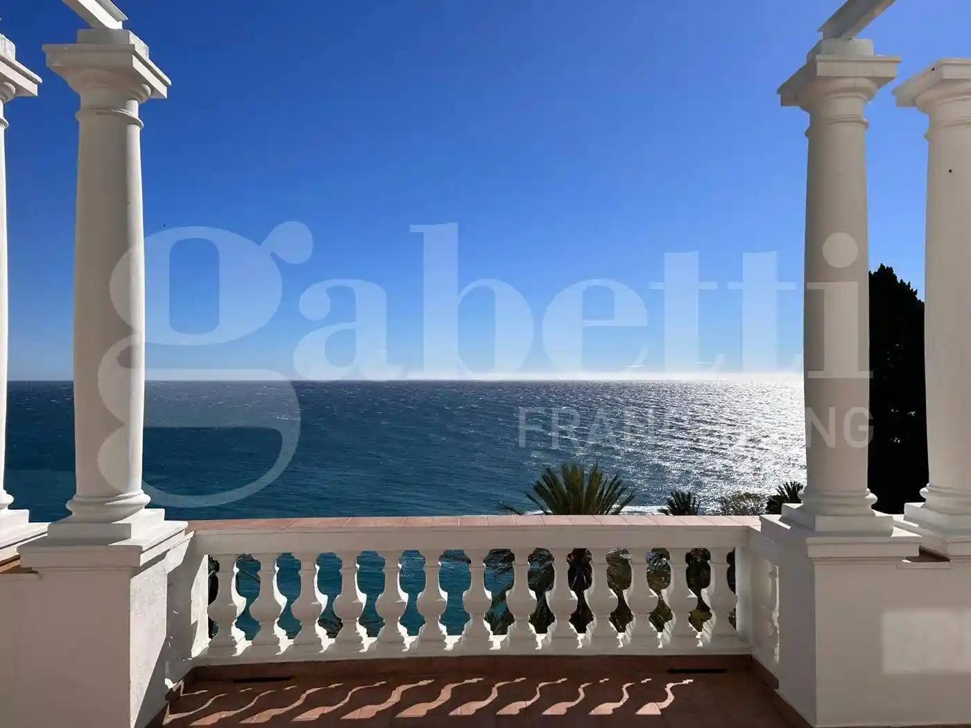 Villa in vendita a Bordighera