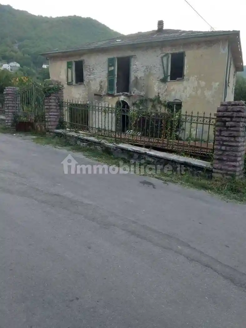 Villa in vendita a Vagli Sotto