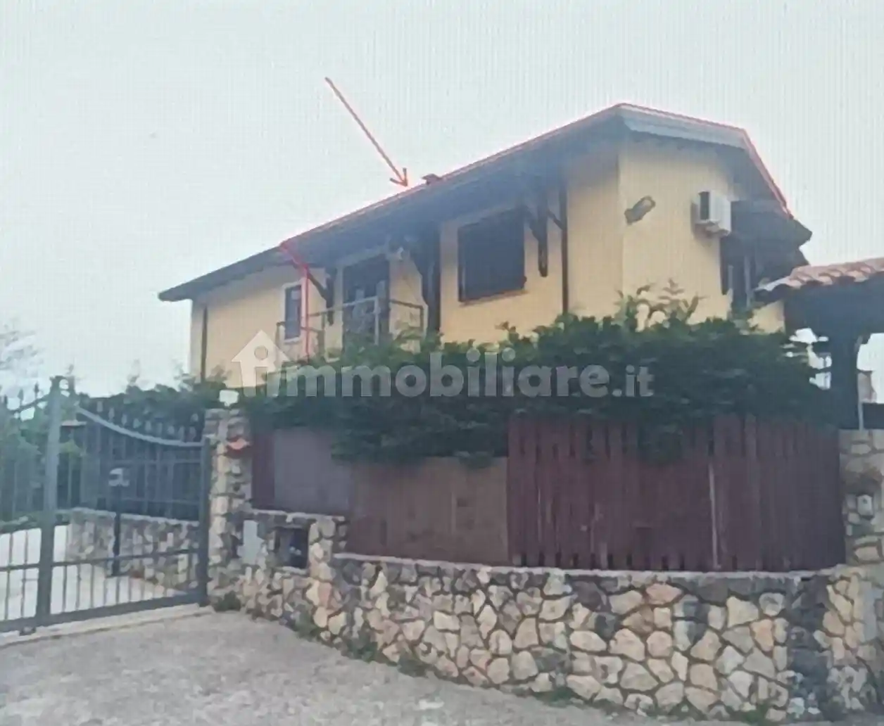 Appartamento in vendita a Cerisano